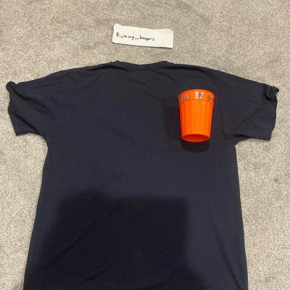 Champion Virginia Basketball tee Navy, Orange, White plus a UVA vintage cup - Picture 5 of 5